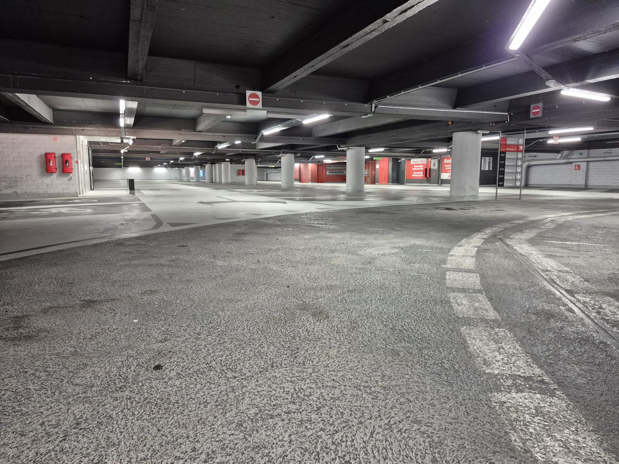 Genetec rénove les éclairages des parkings INNO pour Q Park à Bruxelles