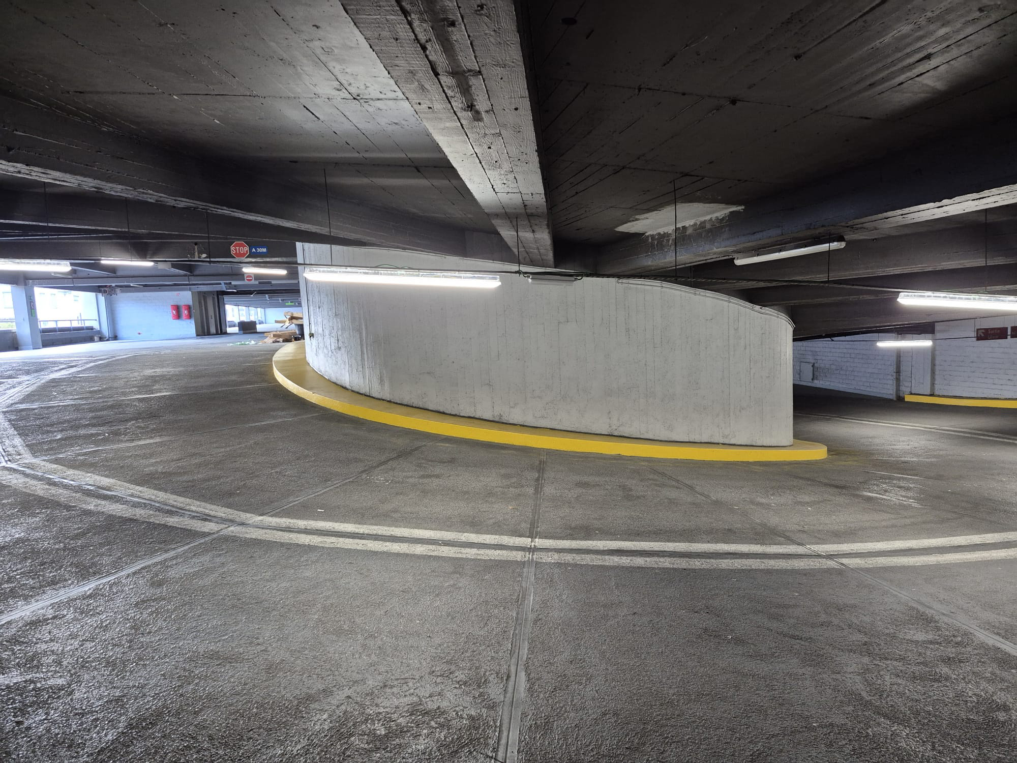 Genetec rénove les éclairages des parkings INNO pour Q Park à Bruxelles